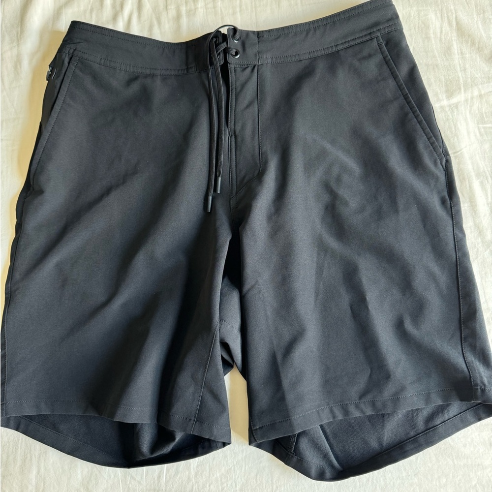 Ten Thousand The foundation short size large 9” color black